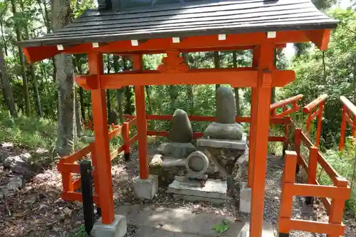 磐栄稲荷宮の末社・摂社