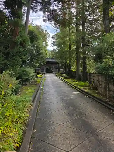 國泰寺の{uncategorized: "未分類", other: "その他", undefined: "問題あり", building: "その他建物", grave: "お墓", sacred_gate: "鳥居", guardian: "狛犬", statue: "像", buddha: "仏像", history: "歴史", nature: "自然", garden: "庭園", animal: "動物", pagoda: "塔", temizu: "手水舎", mountain_gate: "山門・神門", sanctuary: "本殿・本堂", subordinate: "末社・摂社", art: "芸術", scenery: "景色", jizo: "地蔵", ema: "絵馬", goshuin: "御朱印", omikuji: "おみくじ", items: "授与品その他", amulet: "お守り", goshuincho: "御朱印帳", eats: "食事", festival: "お祭り", votive_dance: "神楽", shichigosan: "七五三参", wedding: "結婚式", experience: "体験その他", initially: "初詣", around: "周辺", anti_infection: "感染症対策"}