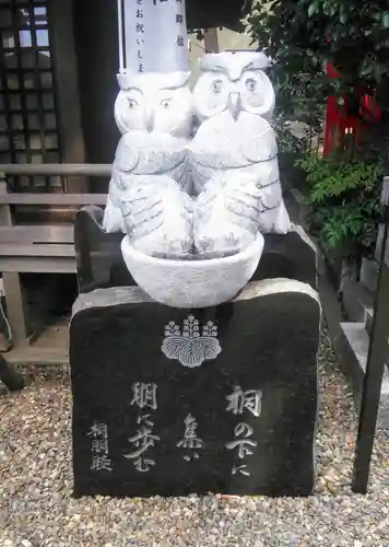 池袋御嶽神社の狛犬