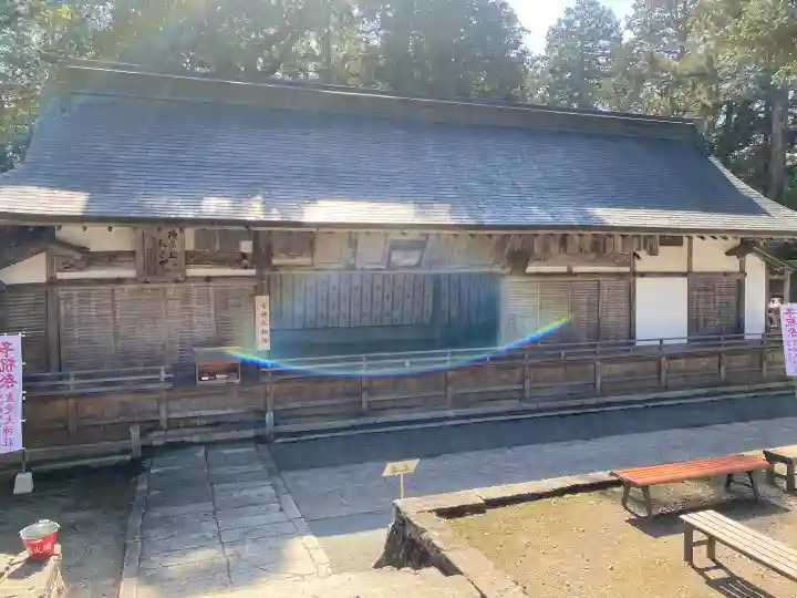 豊受大神社の{uncategorized: "未分類", other: "その他", undefined: "問題あり", building: "その他建物", grave: "お墓", sacred_gate: "鳥居", guardian: "狛犬", statue: "像", buddha: "仏像", history: "歴史", nature: "自然", garden: "庭園", animal: "動物", pagoda: "塔", temizu: "手水舎", mountain_gate: "山門・神門", sanctuary: "本殿・本堂", subordinate: "末社・摂社", art: "芸術", scenery: "景色", jizo: "地蔵", ema: "絵馬", goshuin: "御朱印", omikuji: "おみくじ", items: "授与品その他", amulet: "お守り", goshuincho: "御朱印帳", eats: "食事", festival: "お祭り", votive_dance: "神楽", shichigosan: "七五三参", wedding: "結婚式", experience: "体験その他", initially: "初詣", around: "周辺", anti_infection: "感染症対策"}