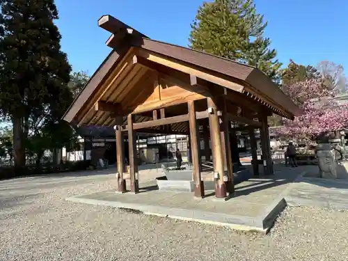 射水神社の手水舎