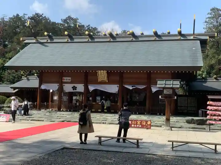 櫻木神社の{uncategorized: "未分類", other: "その他", undefined: "問題あり", building: "その他建物", grave: "お墓", sacred_gate: "鳥居", guardian: "狛犬", statue: "像", buddha: "仏像", history: "歴史", nature: "自然", garden: "庭園", animal: "動物", pagoda: "塔", temizu: "手水舎", mountain_gate: "山門・神門", sanctuary: "本殿・本堂", subordinate: "末社・摂社", art: "芸術", scenery: "景色", jizo: "地蔵", ema: "絵馬", goshuin: "御朱印", omikuji: "おみくじ", items: "授与品その他", amulet: "お守り", goshuincho: "御朱印帳", eats: "食事", festival: "お祭り", votive_dance: "神楽", shichigosan: "七五三参", wedding: "結婚式", experience: "体験その他", initially: "初詣", around: "周辺", anti_infection: "感染症対策"}