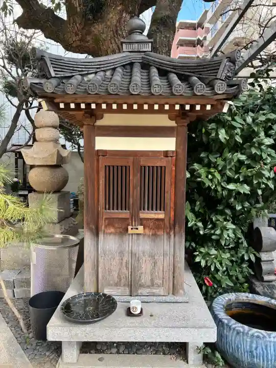 圓應寺の{uncategorized: "未分類", other: "その他", undefined: "問題あり", building: "その他建物", grave: "お墓", sacred_gate: "鳥居", guardian: "狛犬", statue: "像", buddha: "仏像", history: "歴史", nature: "自然", garden: "庭園", animal: "動物", pagoda: "塔", temizu: "手水舎", mountain_gate: "山門・神門", sanctuary: "本殿・本堂", subordinate: "末社・摂社", art: "芸術", scenery: "景色", jizo: "地蔵", ema: "絵馬", goshuin: "御朱印", omikuji: "おみくじ", items: "授与品その他", amulet: "お守り", goshuincho: "御朱印帳", eats: "食事", festival: "お祭り", votive_dance: "神楽", shichigosan: "七五三参", wedding: "結婚式", experience: "体験その他", initially: "初詣", around: "周辺", anti_infection: "感染症対策"}