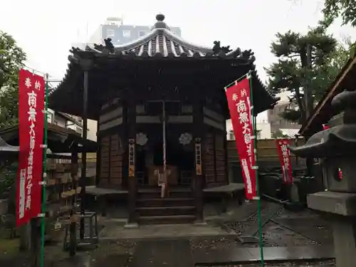 西光寺の本殿