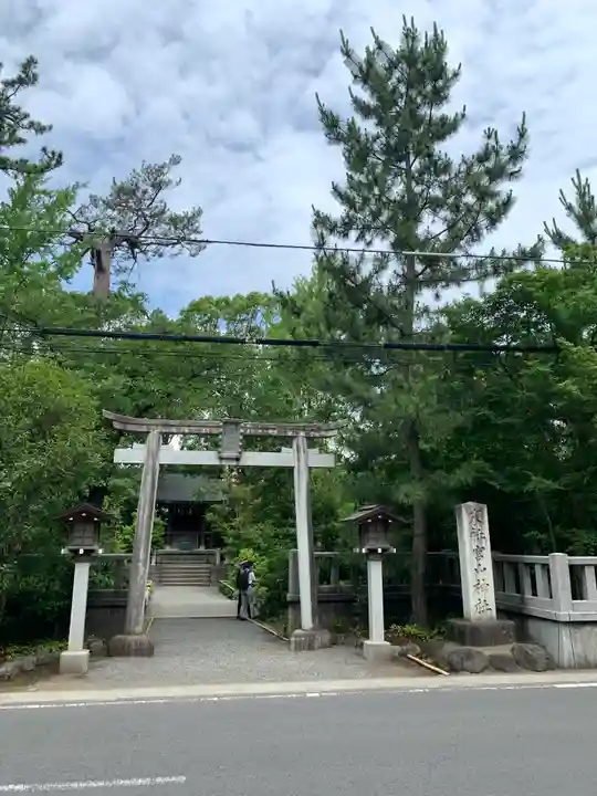 寒川神社の鳥居