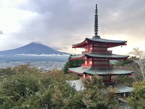 新倉富士浅間神社(山梨県)