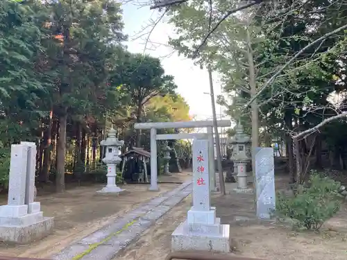 椿ノ海　水神社の鳥居