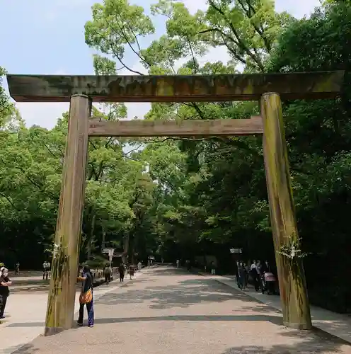 熱田神宮の鳥居