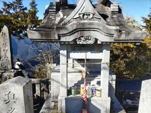 三峯神社の末社・摂社