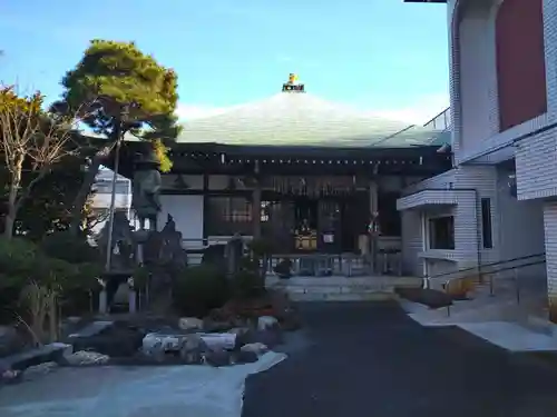 医王寺の本殿・本堂