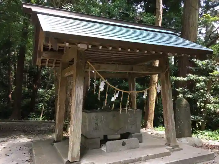 莫越山神社の手水舎