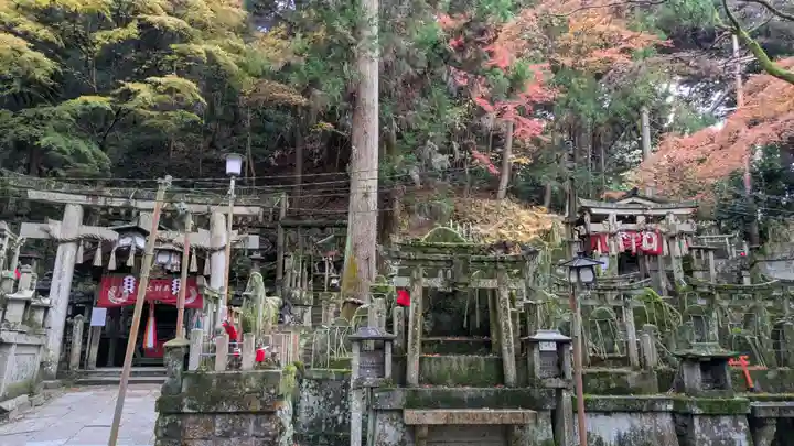 伏見稲荷大社 御膳谷奉拝所(京都府)