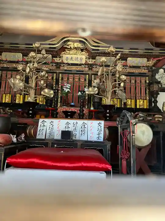 安楽寺の本殿・本堂