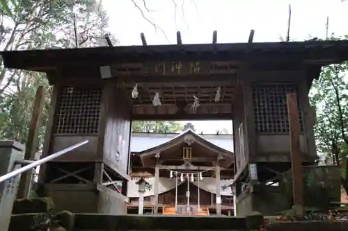 王宮伊豆神社の山門・神門