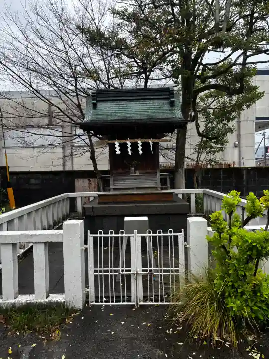 神田宮の{uncategorized: "未分類", other: "その他", undefined: "問題あり", building: "その他建物", grave: "お墓", sacred_gate: "鳥居", guardian: "狛犬", statue: "像", buddha: "仏像", history: "歴史", nature: "自然", garden: "庭園", animal: "動物", pagoda: "塔", temizu: "手水舎", mountain_gate: "山門・神門", sanctuary: "本殿・本堂", subordinate: "末社・摂社", art: "芸術", scenery: "景色", jizo: "地蔵", ema: "絵馬", goshuin: "御朱印", omikuji: "おみくじ", items: "授与品その他", amulet: "お守り", goshuincho: "御朱印帳", eats: "食事", festival: "お祭り", votive_dance: "神楽", shichigosan: "七五三参", wedding: "結婚式", experience: "体験その他", initially: "初詣", around: "周辺", anti_infection: "感染症対策"}