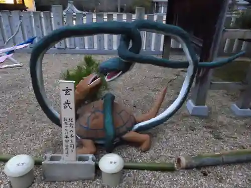 奈良縣護國神社の狛犬