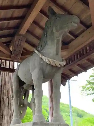 近津神社の狛犬