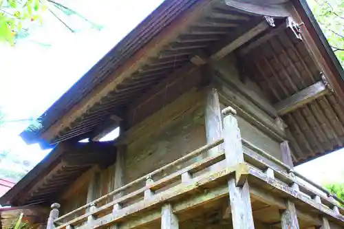 劔神社の本殿