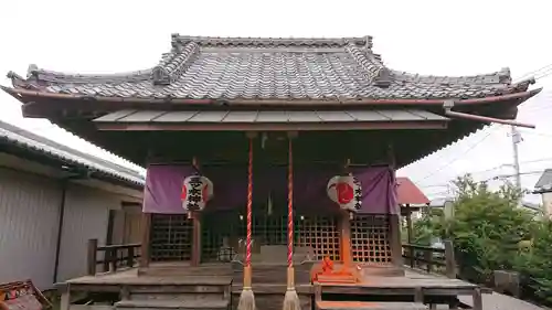 三ツ木神社の本殿