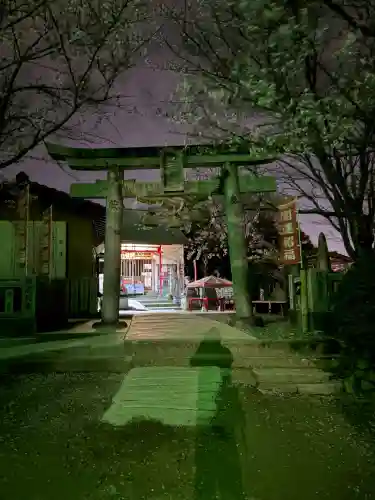 劔山神社の{uncategorized: "未分類", other: "その他", undefined: "問題あり", building: "その他建物", grave: "お墓", sacred_gate: "鳥居", guardian: "狛犬", statue: "像", buddha: "仏像", history: "歴史", nature: "自然", garden: "庭園", animal: "動物", pagoda: "塔", temizu: "手水舎", mountain_gate: "山門・神門", sanctuary: "本殿・本堂", subordinate: "末社・摂社", art: "芸術", scenery: "景色", jizo: "地蔵", ema: "絵馬", goshuin: "御朱印", omikuji: "おみくじ", items: "授与品その他", amulet: "お守り", goshuincho: "御朱印帳", eats: "食事", festival: "お祭り", votive_dance: "神楽", shichigosan: "七五三参", wedding: "結婚式", experience: "体験その他", initially: "初詣", around: "周辺", anti_infection: "感染症対策"}