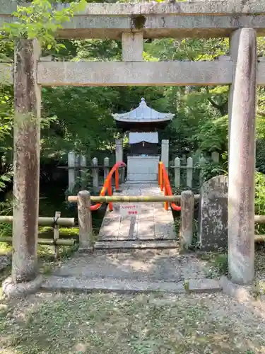 宝積寺の末社