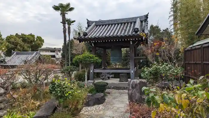 霊松寺の建物その他