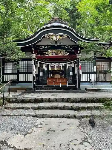 新屋山神社(山梨県)