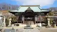 定年寺の本殿・本堂