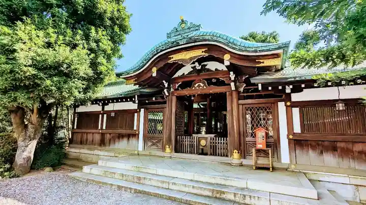 白金氷川神社の本殿・本堂