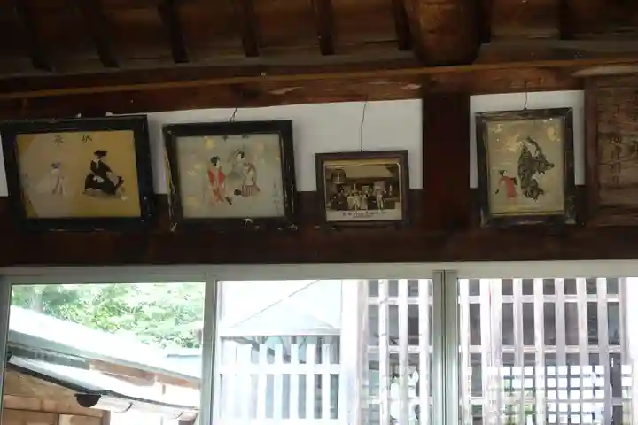 殿岡神社(稲荷神社)の本殿・本堂