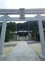 鶴羽根神社の鳥居