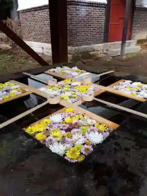 土津神社|こどもと出世の神さまの手水舎