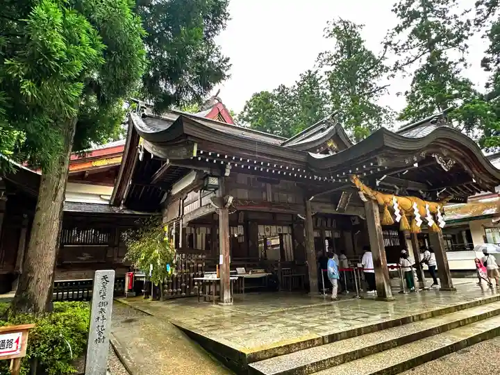 白山比咩神社の本殿・本堂