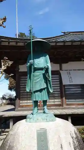 観音寺の像