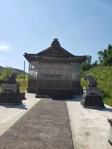 八幡神社の本殿