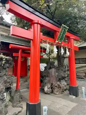 天白稲荷神社の{uncategorized: "未分類", other: "その他", undefined: "問題あり", building: "その他建物", grave: "お墓", sacred_gate: "鳥居", guardian: "狛犬", statue: "像", buddha: "仏像", history: "歴史", nature: "自然", garden: "庭園", animal: "動物", pagoda: "塔", temizu: "手水舎", mountain_gate: "山門・神門", sanctuary: "本殿・本堂", subordinate: "末社・摂社", art: "芸術", scenery: "景色", jizo: "地蔵", ema: "絵馬", goshuin: "御朱印", omikuji: "おみくじ", items: "授与品その他", amulet: "お守り", goshuincho: "御朱印帳", eats: "食事", festival: "お祭り", votive_dance: "神楽", shichigosan: "七五三参", wedding: "結婚式", experience: "体験その他", initially: "初詣", around: "周辺", anti_infection: "感染症対策"}