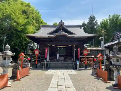 尾曳稲荷神社の本殿