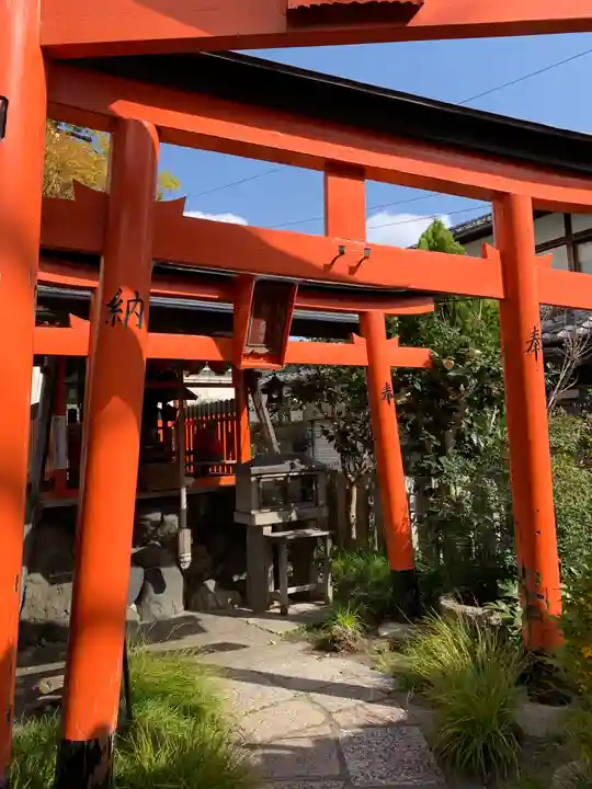 出町妙音堂の末社・摂社