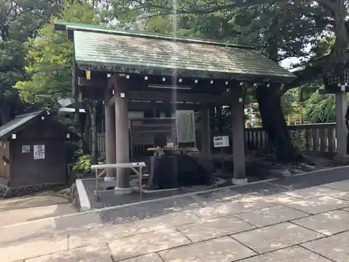 伊勢山皇大神宮の手水舎