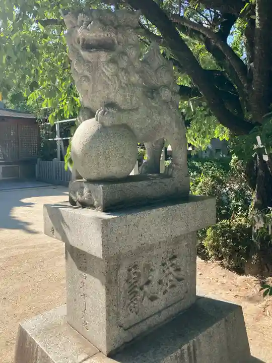 空鞘稲生神社の狛犬