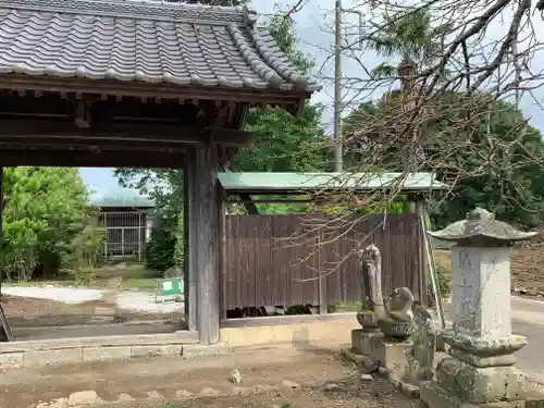 廣濟寺の山門