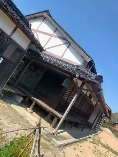 西向寺の本殿・本堂