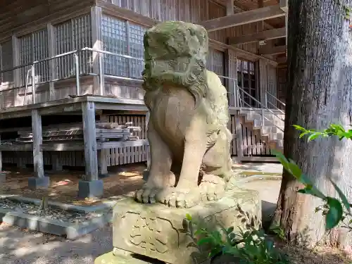 鳥海山大物忌神社吹浦口ノ宮の狛犬