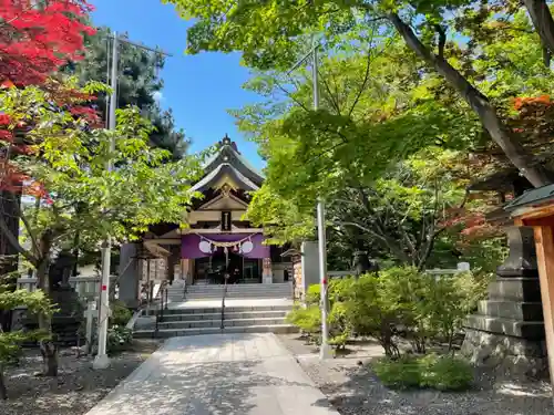 彌彦神社　(伊夜日子神社)の本殿・本堂