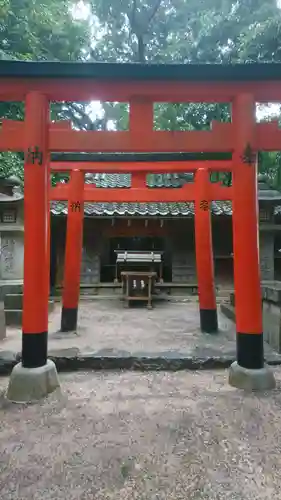 三輪成願稲荷神社(大神神社境外末社)の鳥居