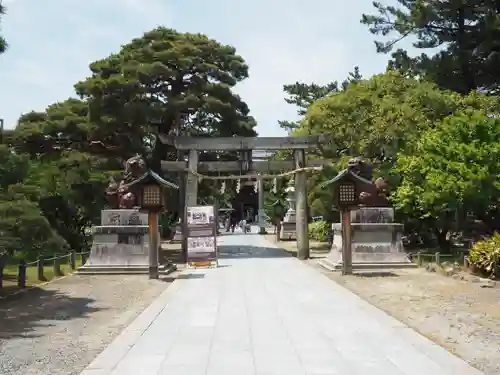 白山神社の鳥居