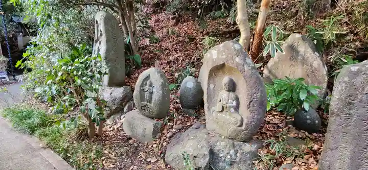 大崎八幡宮の像