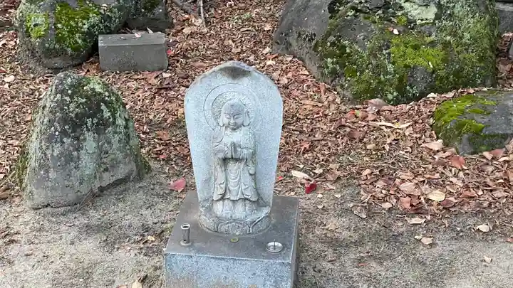 持地院の地蔵