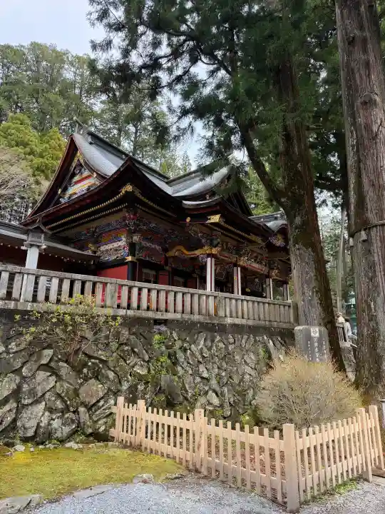 三峯神社の{uncategorized: "未分類", other: "その他", undefined: "問題あり", building: "その他建物", grave: "お墓", sacred_gate: "鳥居", guardian: "狛犬", statue: "像", buddha: "仏像", history: "歴史", nature: "自然", garden: "庭園", animal: "動物", pagoda: "塔", temizu: "手水舎", mountain_gate: "山門・神門", sanctuary: "本殿・本堂", subordinate: "末社・摂社", art: "芸術", scenery: "景色", jizo: "地蔵", ema: "絵馬", goshuin: "御朱印", omikuji: "おみくじ", items: "授与品その他", amulet: "お守り", goshuincho: "御朱印帳", eats: "食事", festival: "お祭り", votive_dance: "神楽", shichigosan: "七五三参", wedding: "結婚式", experience: "体験その他", initially: "初詣", around: "周辺", anti_infection: "感染症対策"}