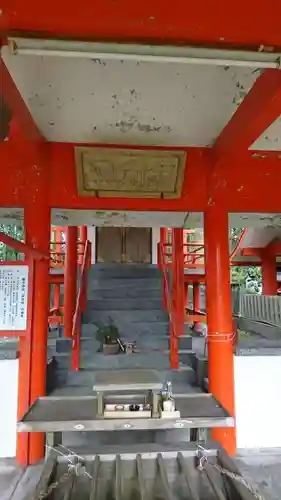 鎮守神社の鳥居